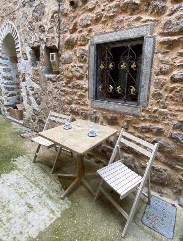 فيلا August Castle House Mestá المظهر الخارجي الصورة